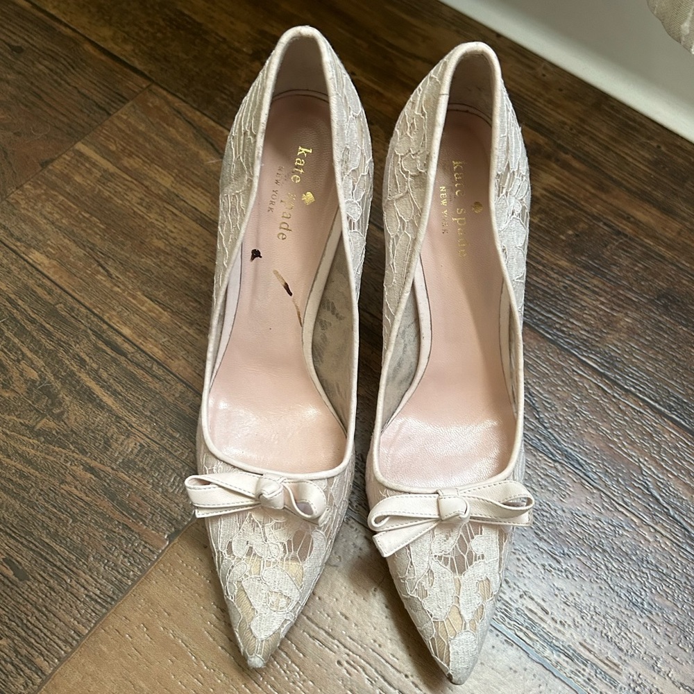 Womens Kate Spade Lace Pointed Toe Heeled Pumps